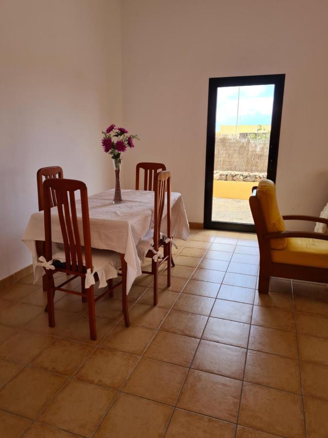 Amagante Hostel Corralejo Extérieur photo