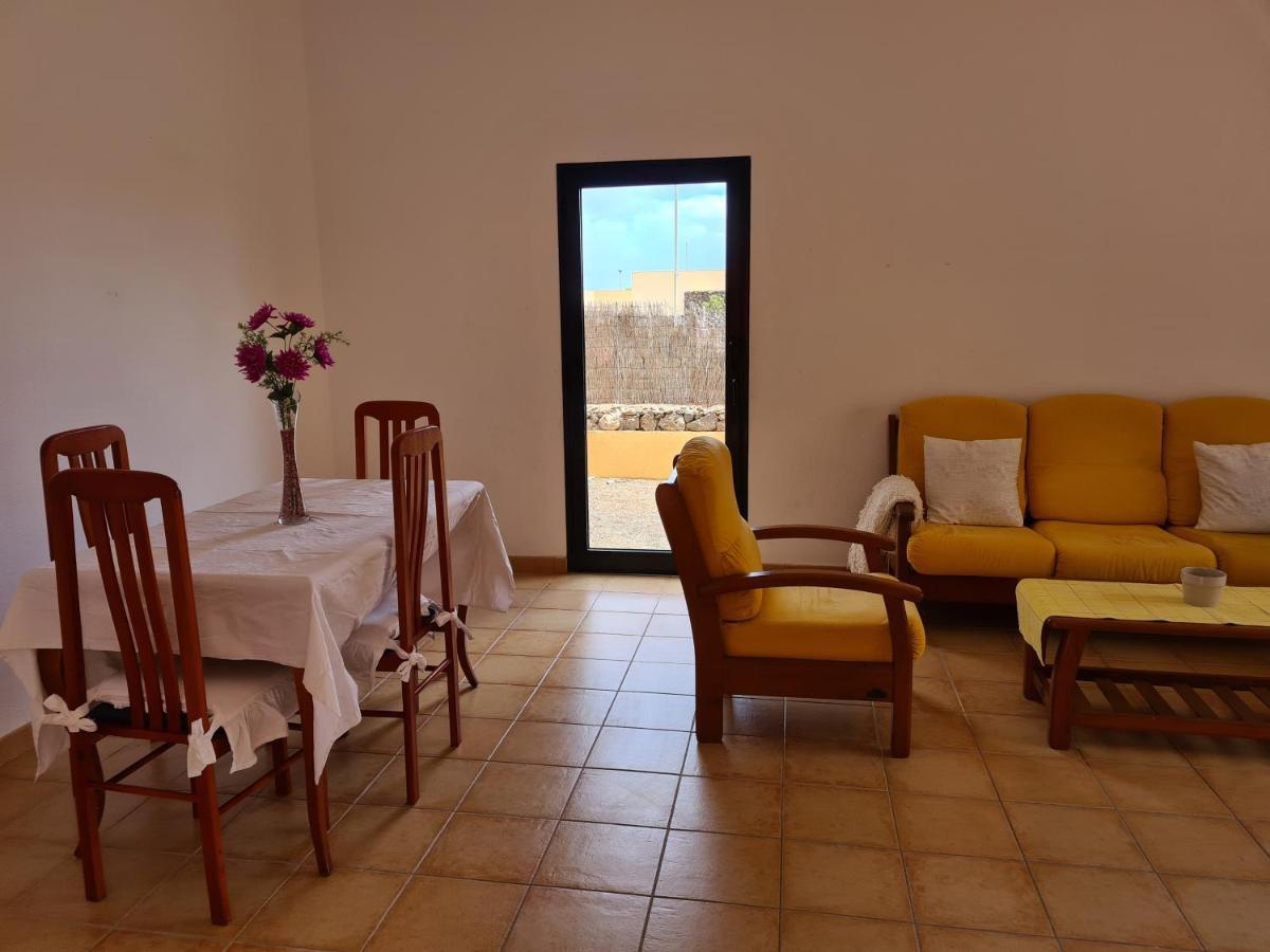 Amagante Hostel Corralejo Extérieur photo